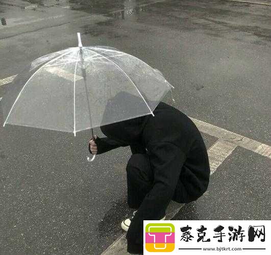 男生戴小雨伞的特别之举